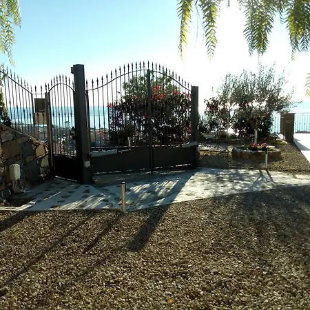 Nemo Villa